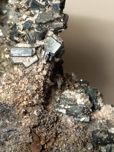 Bournonita, Pirita<br />Baia Sprie Mine, Baia Sprie, Maramures, Romania<br />148 x 143 mm<br /> (Autor: Sante Celiberti)