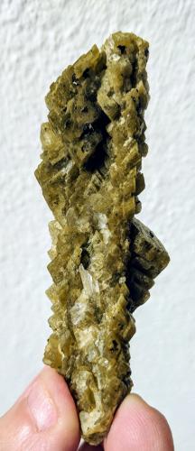 Siderita, Cuarzo<br />Iouriren Mine (AGM Mine), Akka, Tafraout, Tiznit Province, Souss-Massa Region, Morocco<br />3,1 x 9,2 cm.<br /> (Autor: Carles)