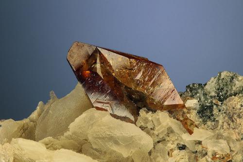 Titanite<br />Kristallwand, Frosnitztal, Matrei in Osttirol, Lienz District, East Tyrol, Tyrol/Tirol, Austria<br />FOV 25 mm<br /> (Author: Gerhard Brandstetter)