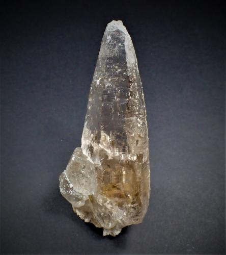 Quartz (tessin habit)<br />Ticino (Tessin), Switzerland<br />120 mm x 55 mm x 44 mm<br /> (Author: Don Lum)