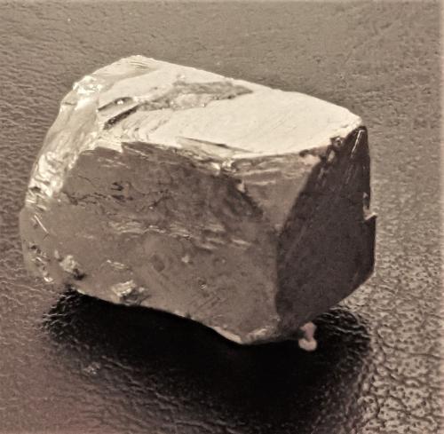 Pyrite<br />Elba Island, Livorno Province, Tuscany, Italy<br />1.5x.9x.9 cm<br /> (Author: Bob Morgan)