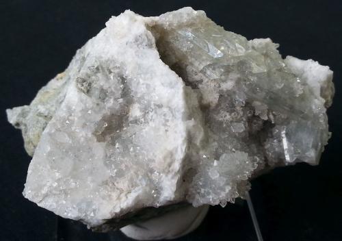 Celestine on Quartz<br />Cangchuanlong #1 tunnel (construction site), Jianyang, Nanping Prefecture, Fujian Province, China<br /><br /> (Author: Volkmar Stingl)