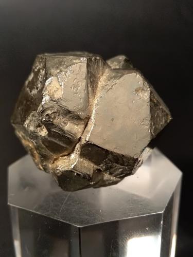 Pyrite<br />Gavorrano Mine, Gavorrano, Grosseto Province, Tuscany, Italy<br />38 x 35 mm<br /> (Author: Sante Celiberti)