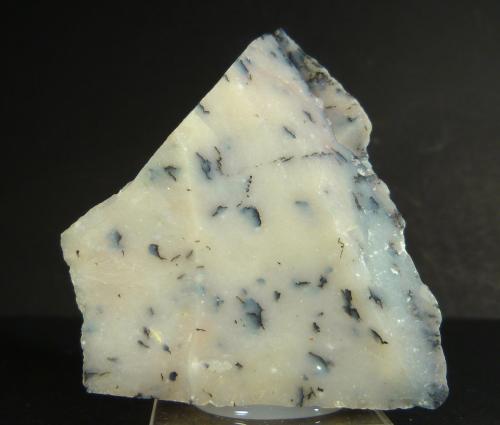 Ópalo<br />Cabo de Gata, Níjar, Comarca Metropolitana de Almería, Almería, Andalusia, Spain<br />5 x 5 x 2,5 cm.<br /> (Autor: Felipe Abolafia)