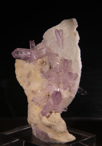 Quartz (variety amethyst)<br />Piedra Parada (Las Vigas), Municipio Tatatila, Veracruz (Veracruz de Ignacio de la Llave), Mexico<br />68mm x 93mm x 36mm<br /> (Author: Firmo Espinar)