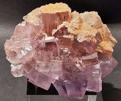 Fluorite<br />Taourirt, Taourirt Province, Oriental Region, Morocco<br />8 cm x 5cm<br /> (Author: Enrique Llorens)