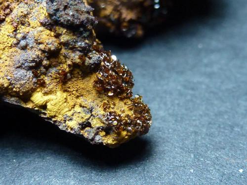 Jarosita<br />Jaroso ravine, Almagrera Range, Cuevas del Almanzora, Comarca Levante Almeriense, Almería, Andalusia, Spain<br />3,5 x 3 cm.<br /> (Autor: javier ruiz martin)