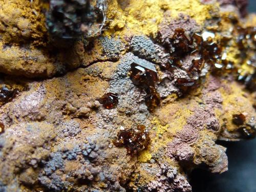Jarosita<br />Jaroso ravine, Almagrera Range, Cuevas del Almanzora, Comarca Levante Almeriense, Almería, Andalusia, Spain<br />3,5 x 3 cm.<br /> (Autor: javier ruiz martin)