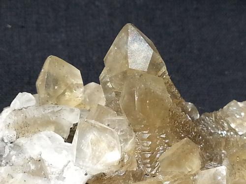 Calcite<br />Jinshazhou tunnel (construction site), Guangzhou, Guangzhou District, Guangdong Province, China<br />7,5 x 5 cm<br /> (Author: Volkmar Stingl)