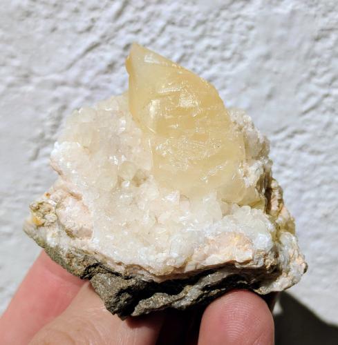 Calcita<br />Candesa Quarry, Alto de Verdenueva, Camargo, Comarca Santander, Cantabria, Spain<br />5,7 x 5,4 cm<br /> (Autor: Carles)