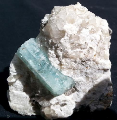 Beryl (variety aquamarine)<br />Yunnan Province, China<br />5,5 x 5,5 cm<br /> (Author: Volkmar Stingl)
