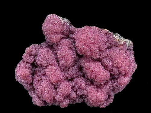 Rhodochrosite<br />Mina Oppu, Nishimeya-mura, Distrito Nakatsugaru, Prefectura Aomori, Región Tohoku, Isla Honshu, Japón<br />11.0 x 10.0 cm<br /> (Author: am mizunaka)