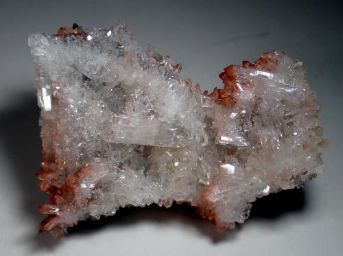 Cuarzo<br />Scrava Mine, Statale, Graveglia Valley, Ne, Genova Province, Liguria, Italy<br />Medida: 8,5 x 6,3 x 2,6 cms<br /> (Autor: Joan Martinez Bruguera)