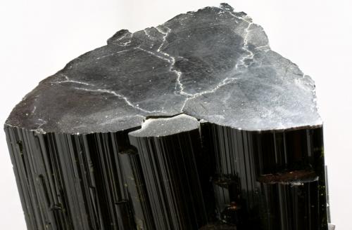 Elbaita (variedad verdelita)<br />Distrito Jenipapo, Itinga, Vale do Jequitinhonha, Minas Gerais, Brasil<br /><br /> (Autor: Ramon A  Lopez Garcia)