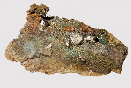 Chalcocita (Calcosina), Pirita, Tennantita-(Fe) antimonial<br />Las Cruces Mine, fase 6, levels 130-135, ↓175 m., Gerena-Guillena-Salteras, Comarca Sierra Norte, Seville, Andalusia, Spain<br />9,0 x 4,5 cm.<br /> (Autor: Carles)