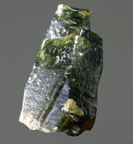Corindón<br />Provincia de Pailín, Camboya<br />14x30 mm<br /> (Autor: Ramon A  Lopez Garcia)