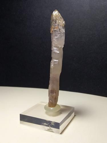 Quartz (variety scepter)<br />Fenice Capanne Mine, Massa Marittima, Grosseto Province, Tuscany, Italy<br />72 x 12 mm<br /> (Author: Sante Celiberti)