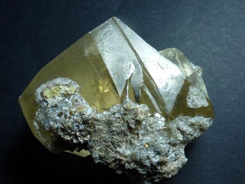 Calcita<br />Dalnegorsk, Dalnegorsk Urban District, Primorsky Krai, Russia<br />6 x 6 cm.<br /> (Autor: javier ruiz martin)