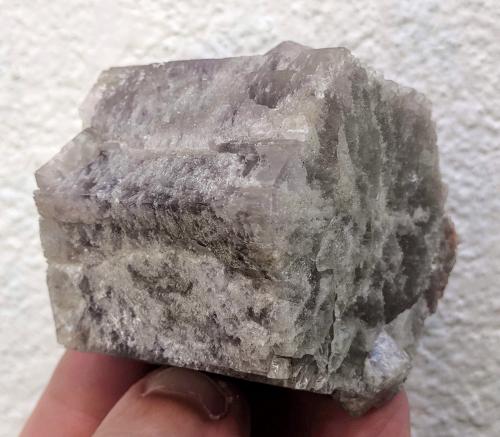 Aragonito<br />Keuper outcrop, extremo Este del anticlinal del río Dulce, Pelegrina, Sigüenza, Comarca Sierra Norte de Guadalajara, Guadalajara, Castilla-La Mancha, Spain<br />5,0 x 4,7 x 5,8 cm.<br /> (Autor: Carles)