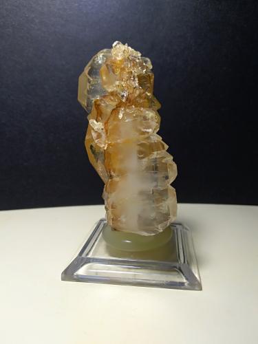 Quartz (variety faden)<br />Leoni Mountain, Sticciano, Roccastrada, Grosseto Province, Tuscany, Italy<br />62 x 30 mm<br /> (Author: Sante Celiberti)