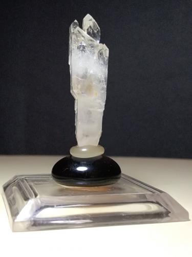 Quartz (variety scepter)<br />Fenice Capanne Mine, Massa Marittima, Grosseto Province, Tuscany, Italy<br />42 x 11 mm<br /> (Author: Sante Celiberti)