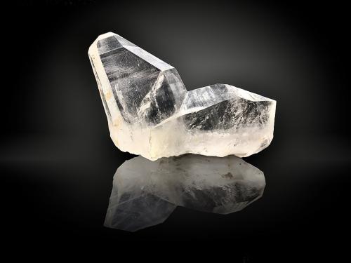 Quartz<br />Concesión Pedro, Distrito Foss River, Condado King, Washington, USA<br />4.8 x 3.5 x 1.3 cm<br /> (Author: eric8he)