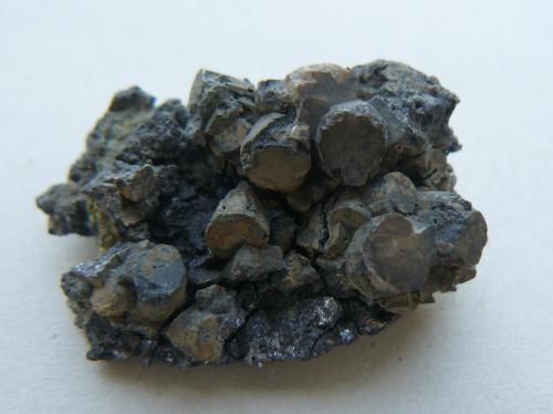 Galena after Pyromorphite<br />Huelgoat, Châteaulin, Finistère, Brittany/Bretagne, France<br />3,5 x 2 cm<br /> (Author: Benj)