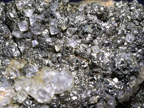 Marcasita, Fluorita<br />Monte Labbro Mine, Amiata Mountain, Santa Fiora, Grosseto Province, Tuscany, Italy<br />142 x 80 mm<br /> (Autor: Sante Celiberti)