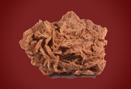 Gypsum<br />Los Villares, La Almarcha, Comarca La Mancha Alta, Cuenca, Castilla-La Mancha, Spain<br />114mm x 85mm x 57mm<br /> (Author: Firmo Espinar)