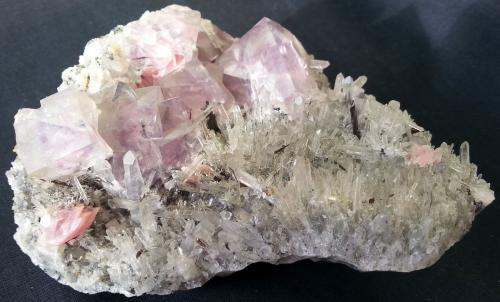 Fluorite, Rhodochrosite, Ferberite, Quartz<br />Yaogangxian Mine, Yizhang, Chenzhou Prefecture, Hunan Province, China<br />10 x 7 x 4 cm<br /> (Author: Volkmar Stingl)