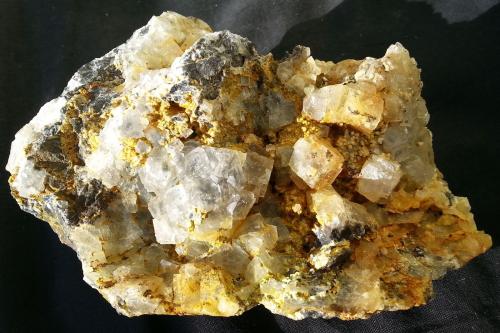 Fluorite, Quartz (variety chalcedony)<br />Yongping Mine, Yongping, Yanshan, Shangrao Prefecture, Jiangxi Province, China<br />14 x 10 x 7 cm<br /> (Author: Volkmar Stingl)
