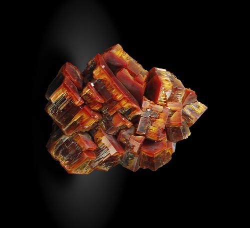 Vanadinite<br />Coud'a, Distrito minero Mibladen, Mibladen, Midelt, Provincia Midelt, Región Drâa-Tafilalet, Marruecos<br />6 cm x 5 cm<br /> (Author: Enrique Llorens)