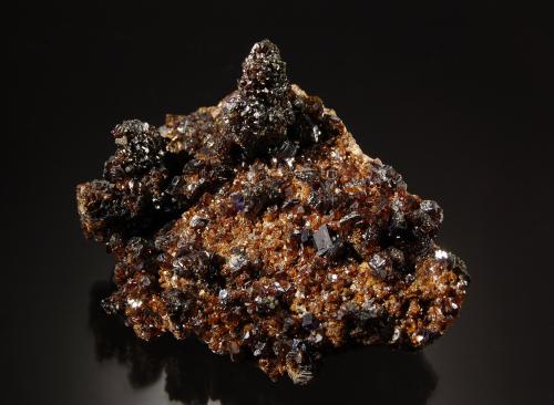 Sphalerite<br />Mina Annabel Lee, Sub-Distrito Harris Creek, Condado Hardin, Illinois, USA<br />6.0 cm x 8.3 cm<br /> (Author: Michael Shaw)
