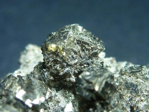 Pirita<br />La Cruz mining group, La Cruz vein, Linares, Comarca Sierra Morena, Jaén, Andalusia, Spain<br />4 x 3 cm.<br /> (Autor: javier ruiz martin)
