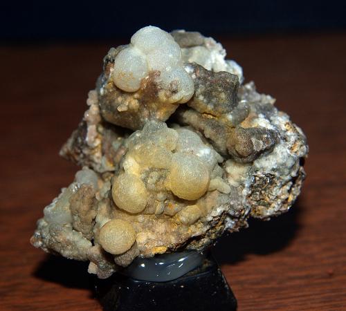 Cuarzo (variedad calcedonia)<br />Volcán Cabezo Negro de Zeneta, Murcia, Comarca Huerta de Murcia, Región de Murcia (Murcia), España<br />3.5 x 3 cm<br /> (Autor: Pedro Antonio)