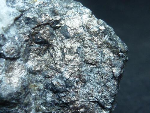 Niquelita, Lautita y Cuprita<br />El Complemento Mine, Navalespino Group of mines, Dehesa de Navalespino, Fuente Obejuna, Comarca Valle del Guadiato, Córdoba, Andalusia, Spain<br />6 x 4 cm.<br /> (Autor: javier ruiz martin)