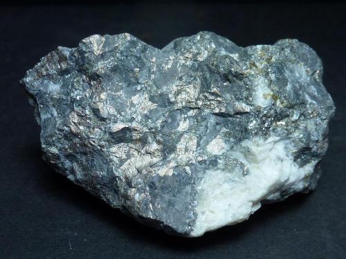 Niquelita, Lautita y Cuprita<br />El Complemento Mine, Navalespino Group of mines, Dehesa de Navalespino, Fuente Obejuna, Comarca Valle del Guadiato, Córdoba, Andalusia, Spain<br />6 x 4 cm.<br /> (Autor: javier ruiz martin)