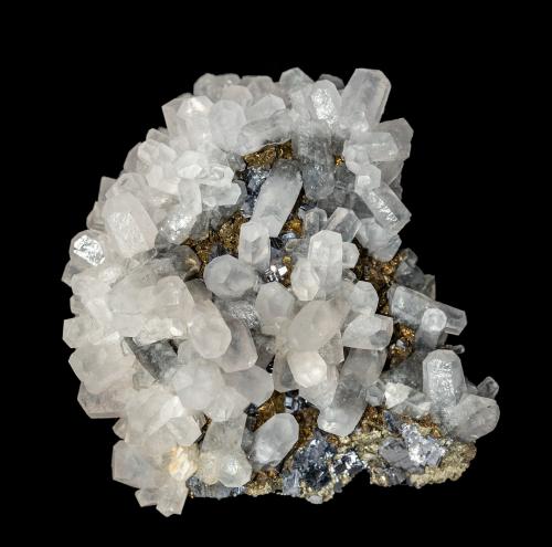 Calcite, Chalcopyrite, Galena, Pyrite<br />Peru<br />8,3 x 6,9 x 4,2 cm<br /> (Author: Bergur_E_Sigurdarson)