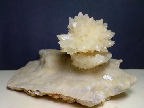 Calcite<br />Montemerano, Manciano, Grosseto Province, Tuscany, Italy<br />10,5 x 6 cm<br /> (Author: Sante Celiberti)