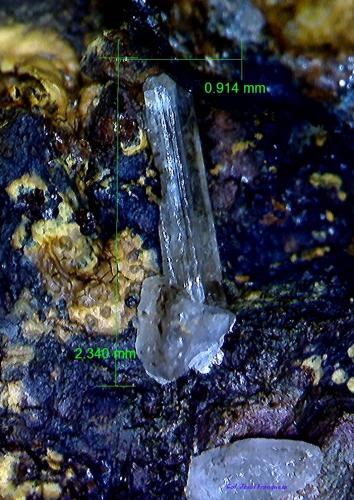 Cerusita.<br />Minas Can Magre, Vidreres, Comarca La Selva, Gerona / Girona, Cataluña / Catalunya, España<br />2. 340 x 0´914 mm.<br /> (Autor: Jesus Franquesa Baucells)