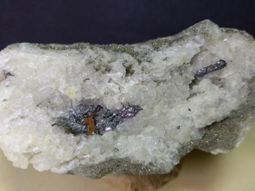 Carducciita, Argentotennantita-(Zn), Pirita<br />Pollone Mine, Valdicastello Carducci, Pietrasanta Municipality, Lucca Province, Tuscany, Italy<br />92 x 48 mm<br /> (Autor: Sante Celiberti)
