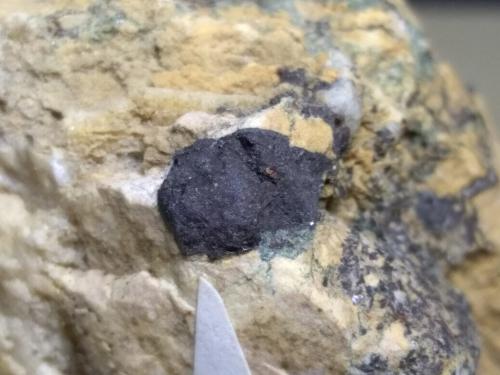 Apuanita<br />Buca della Vena Mine, Ponte Stazzemese, Stazzema Municipality, Lucca Province, Tuscany, Italy<br />32 x 28 mm<br /> (Autor: Sante Celiberti)