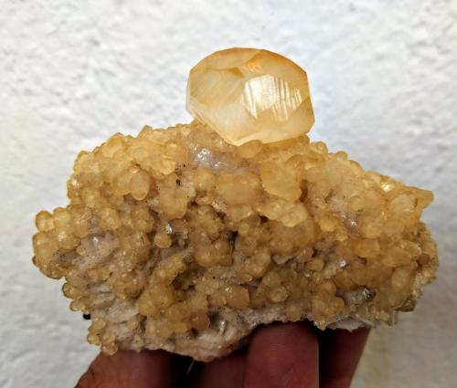 Calcita, Dolomita<br />La Florida mining area, Herrería-Valdáliga-Rionansa, Comarca Costa Occidental/Saja-Nansa, Cantabria, Spain<br />7.5 × 5.9 × 4.5 cm<br /> (Autor: Carles)