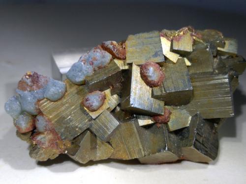 Pyrite, Aragonite (variety strontian)<br />Boccheggiano Mines, Montieri, Grosseto Province, Tuscany, Italy<br />51 x30 mm<br /> (Author: Sante Celiberti)