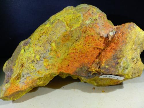 Realgar, Orpiment<br />Mina La Selva, Casal di Pari, Civitella-Paganico, Provincia Grosseto, Toscana, Italia<br />93 x 65 mm<br /> (Author: Sante Celiberti)