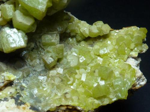 Piromorfita<br />Resuperferolítica claim, Cerro de la Canaleja, Santa Eufemia, Comarca Los Pedroches, Córdoba, Andalusia, Spain<br />Zona de cristales 3,5 x 2,5 cm.<br /> (Autor: javier ruiz martin)