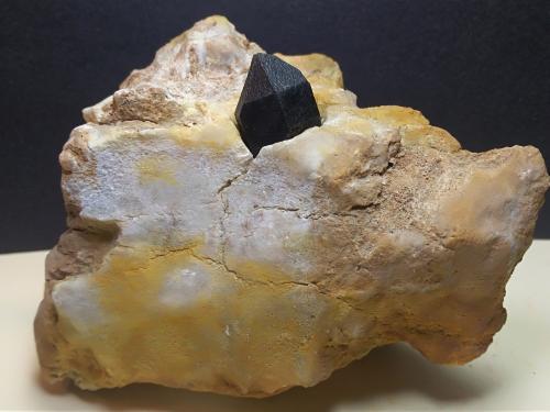 Quartz<br />San Quirico d'Orcia, Siena Province, Tuscany, Italy<br />10,5 x 7 cm<br /> (Author: Sante Celiberti)