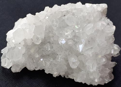 Quartz<br />Baimashan tunnel (construction site), Qianbaxia, Wuyishan, Nanping Prefecture, Fujian Province, China<br />5 x 3,5 cm<br /> (Author: Volkmar Stingl)