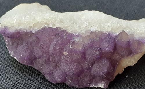 Fluorite<br />Baimashan tunnel (construction site), Qianbaxia, Wuyishan, Nanping Prefecture, Fujian Province, China<br />6 x 2 cm<br /> (Author: Volkmar Stingl)