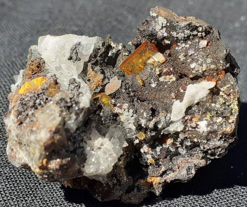 Wulfenite<br />Big 3 Mine, Railroad Springs District, Esmeralda County, Nevada, USA<br />3 x 2,5 cm<br /> (Author: Volkmar Stingl)